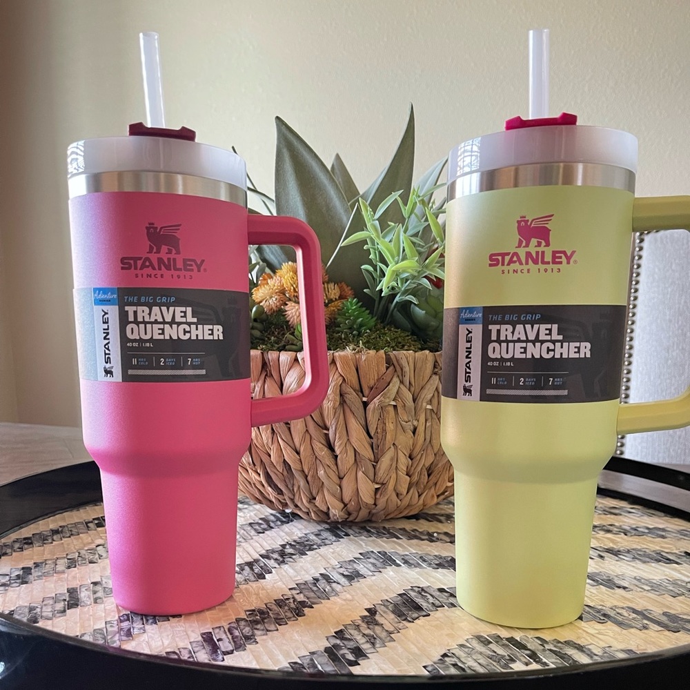 NEW Stanley Quencher 40 oz Big Grip Water Cup Mixed Citron